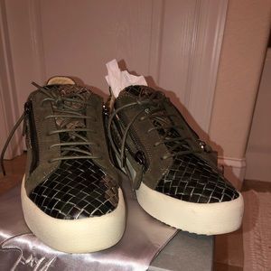 Authentic Men’s Giuseppe Zanotti sneakers!